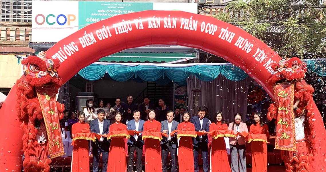 Hưng Yên: Tổ chức giới thiệu và bán sản phẩm OCOP tại xã Khoái Châu