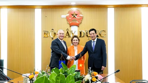 Thúc đẩy hợp tác Việt Nam - EU trong phát triển đường sắt tốc độ cao và hạ tầng bền vững