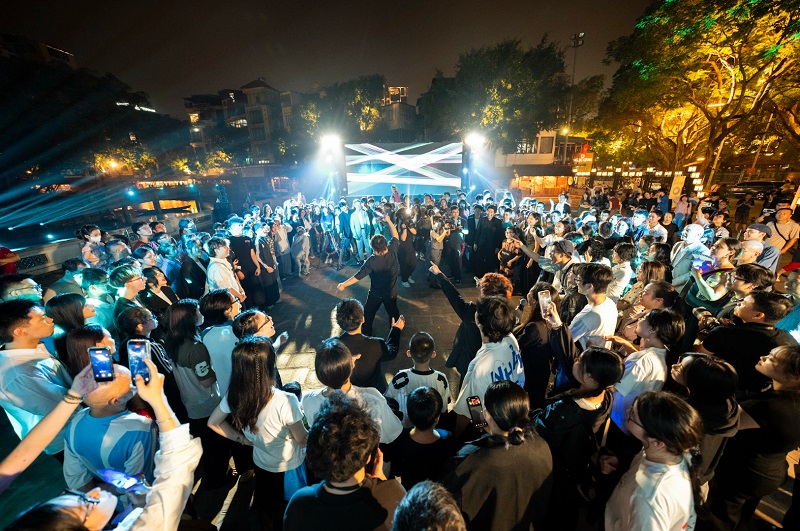 Last Fire Crew kết hợp cùng EU ra mắt tác phẩm vũ đạo “NƯỚC”